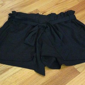 Stradivarius Black Shorts